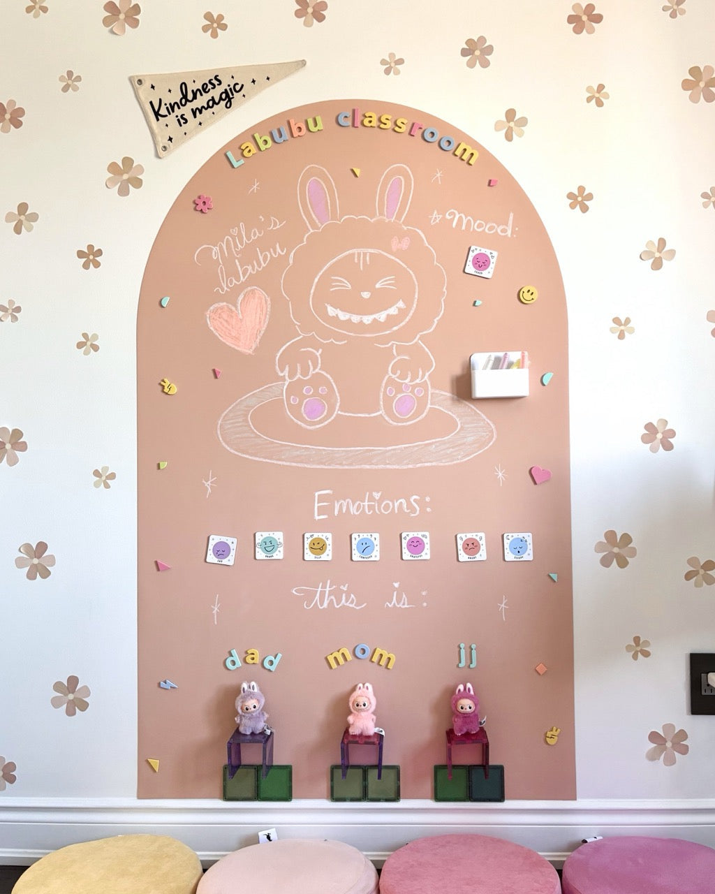 Dustless Chalk Crayons + Magnetic Holder Bundle