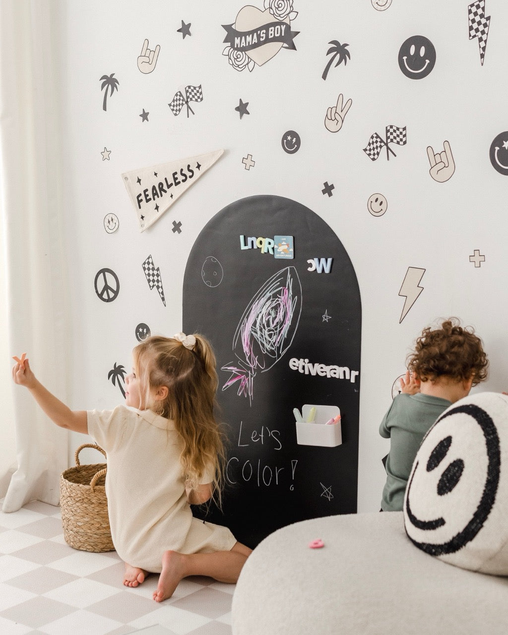 Dustless Chalk Crayons + Magnetic Holder Bundle