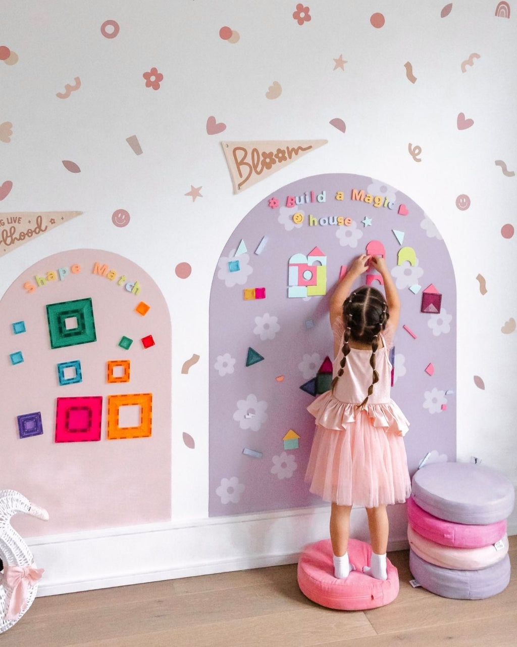 MEGA Magic Playwall
